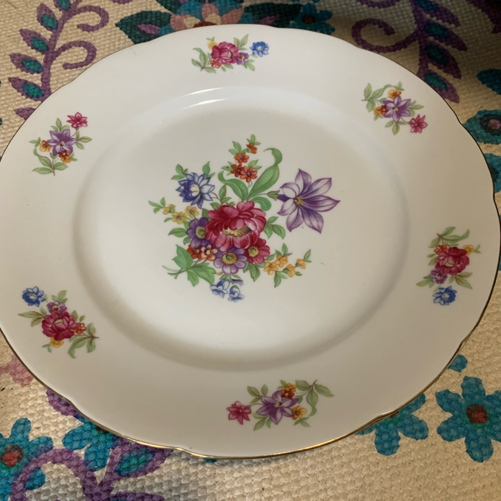 Set of 4 Vintage rare Cmielow porcelain plates
